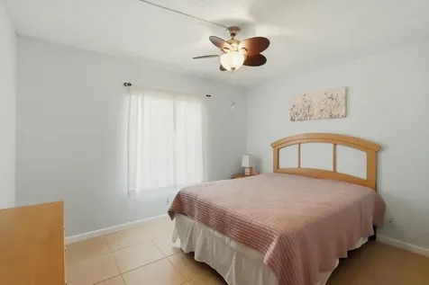 627 Sea Pine Way Greenacres FL 33415