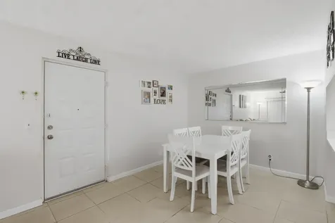 627 Sea Pine Way Greenacres FL 33415