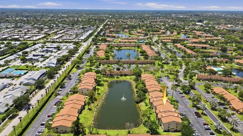 627 Sea Pine Way Greenacres FL 33415