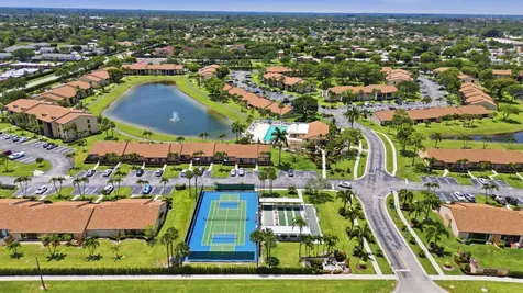 627 Sea Pine Way Greenacres FL 33415