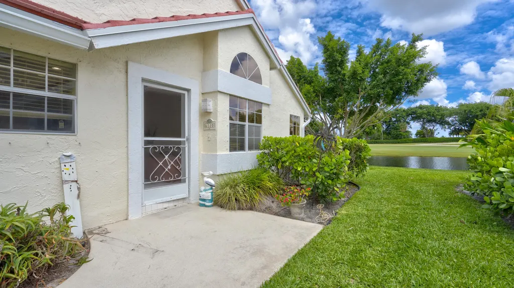 6120 Bear Creek Court Lake Worth FL 33467