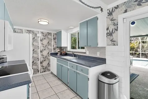 545 21st Avenue Vero Beach FL 32962