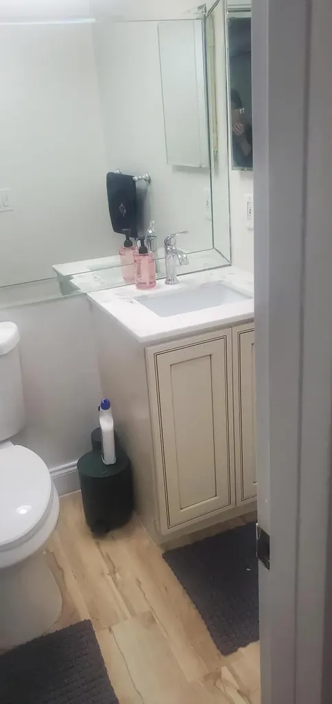 390 Fanshaw J Boca Raton FL 33434