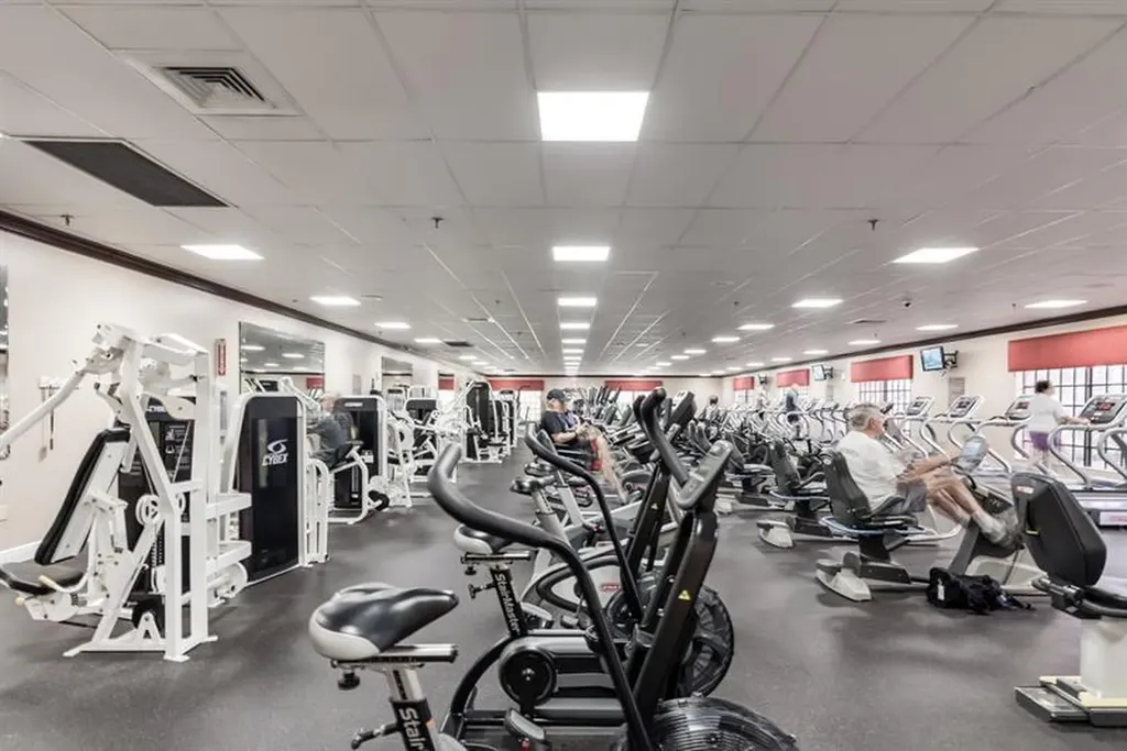 390 Fanshaw J Boca Raton FL 33434