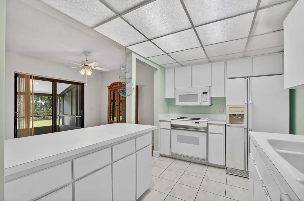 7200 NW 2nd Avenue Boca Raton FL 33487