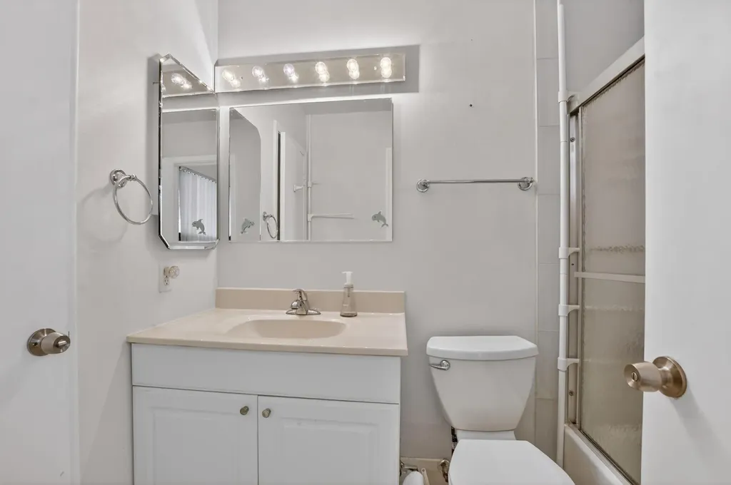7200 NW 2nd Avenue Boca Raton FL 33487