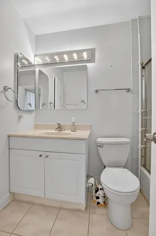 7200 NW 2nd Avenue Boca Raton FL 33487