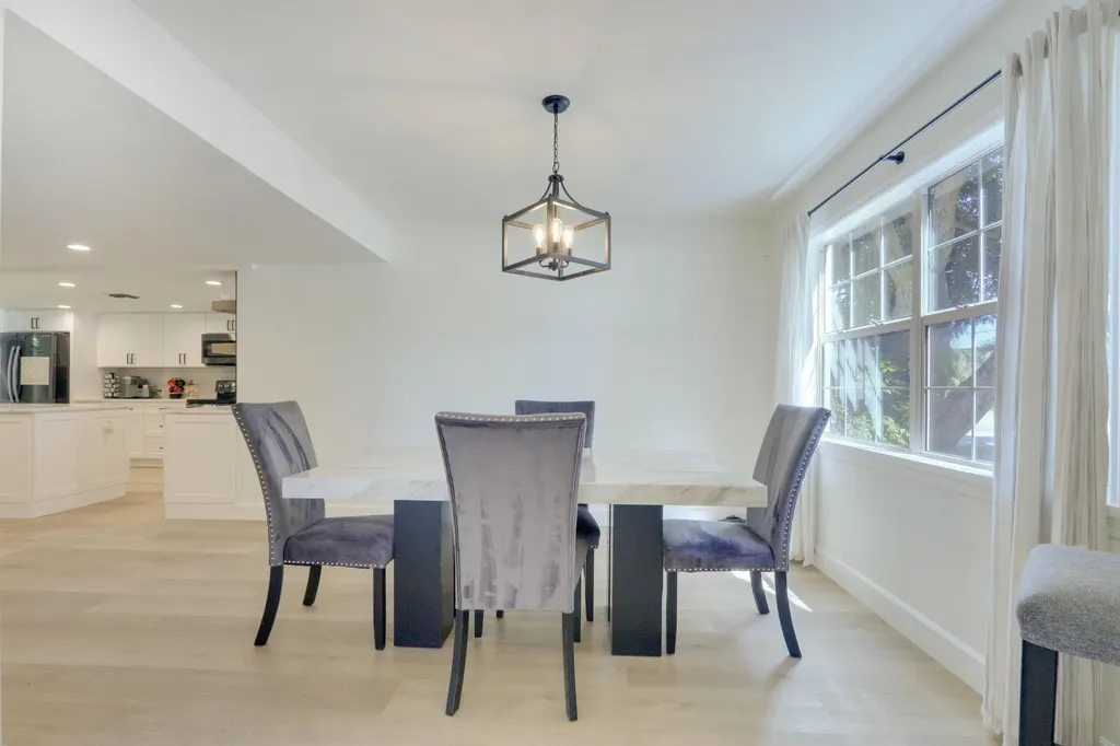 1808 N 17th Avenue Avenue N Lake Worth Beach FL 33460