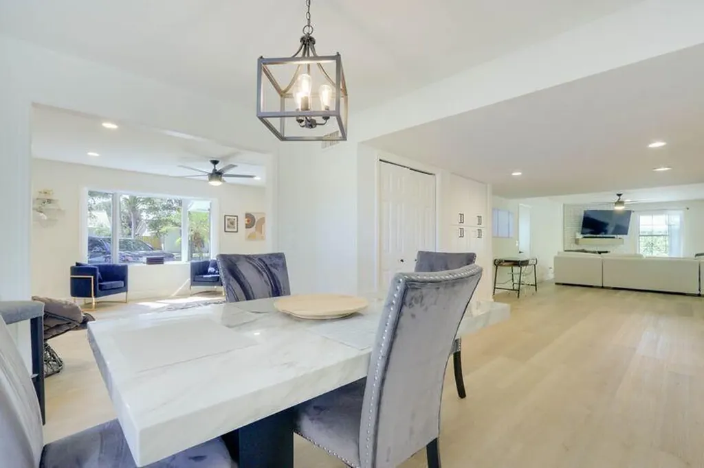 1808 N 17th Avenue Avenue N Lake Worth Beach FL 33460