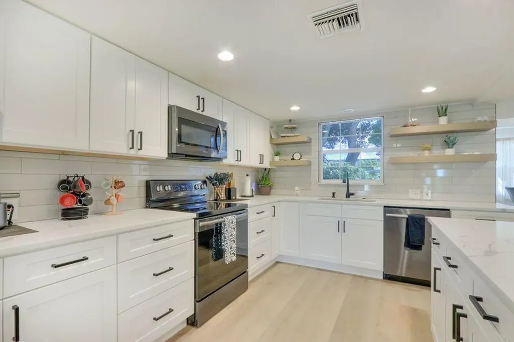 1808 N 17th Avenue Avenue N Lake Worth Beach FL 33460
