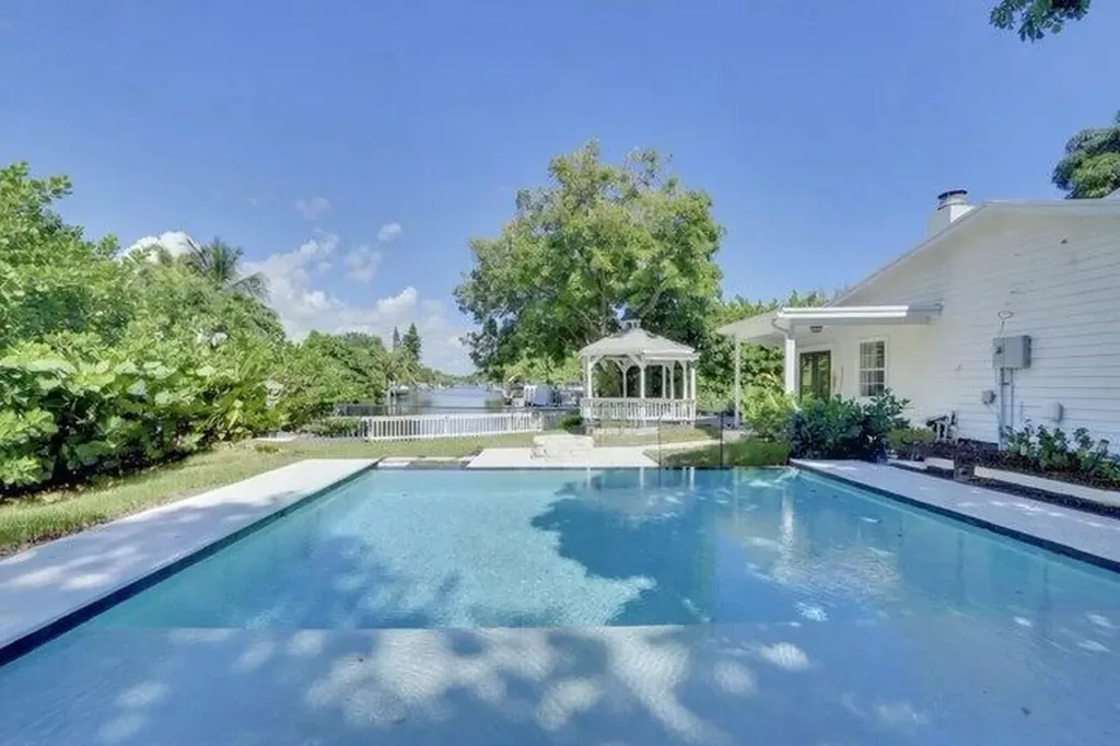 1808 N 17th Avenue Avenue N Lake Worth Beach FL 33460