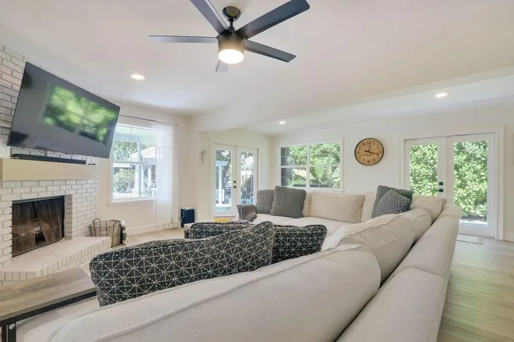 1808 N 17th Avenue Avenue N Lake Worth Beach FL 33460