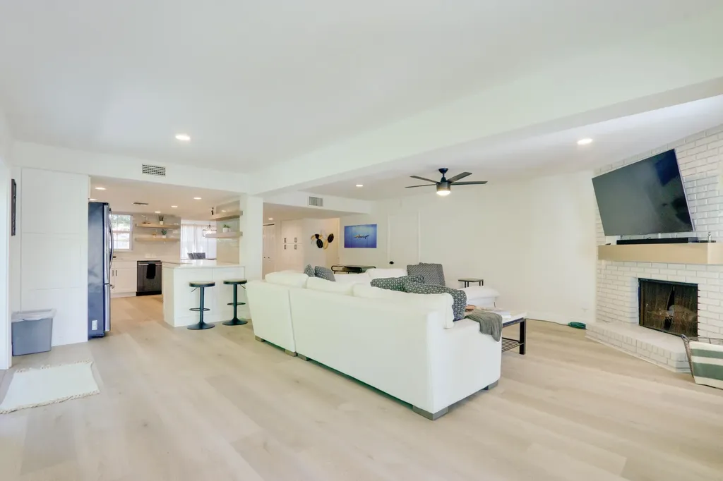 1808 N 17th Avenue Avenue N Lake Worth Beach FL 33460