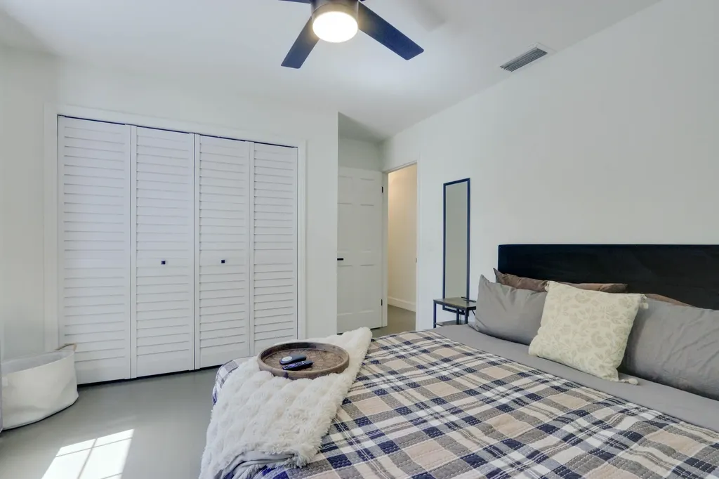 1808 N 17th Avenue Avenue N Lake Worth Beach FL 33460