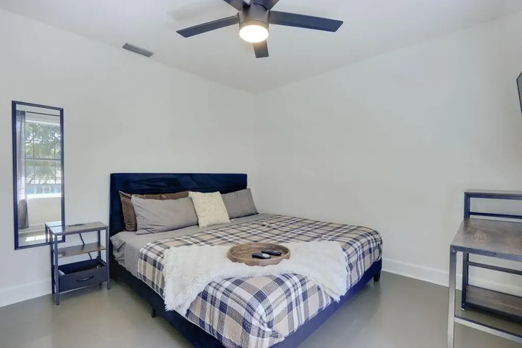 1808 N 17th Avenue Avenue N Lake Worth Beach FL 33460