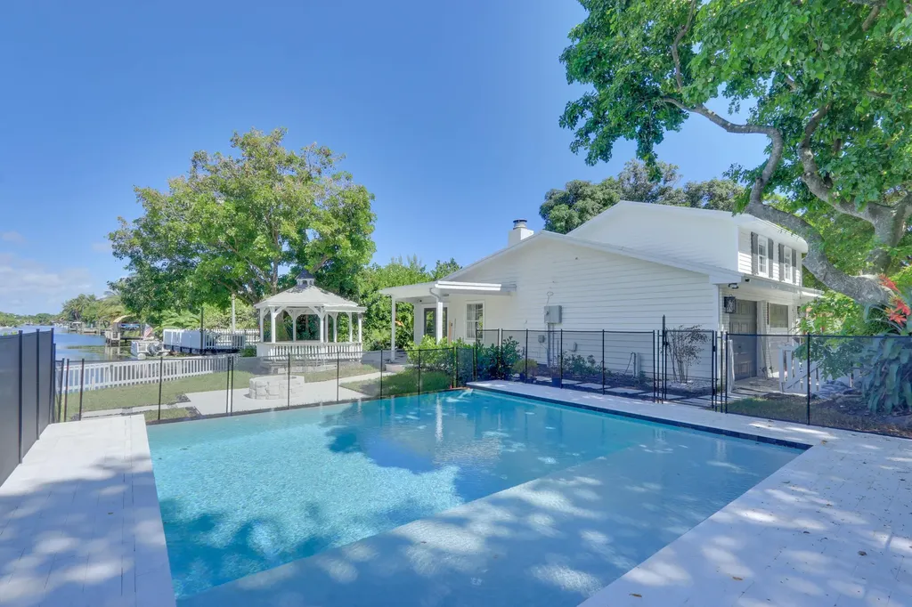 1808 N 17th Avenue Avenue N Lake Worth Beach FL 33460