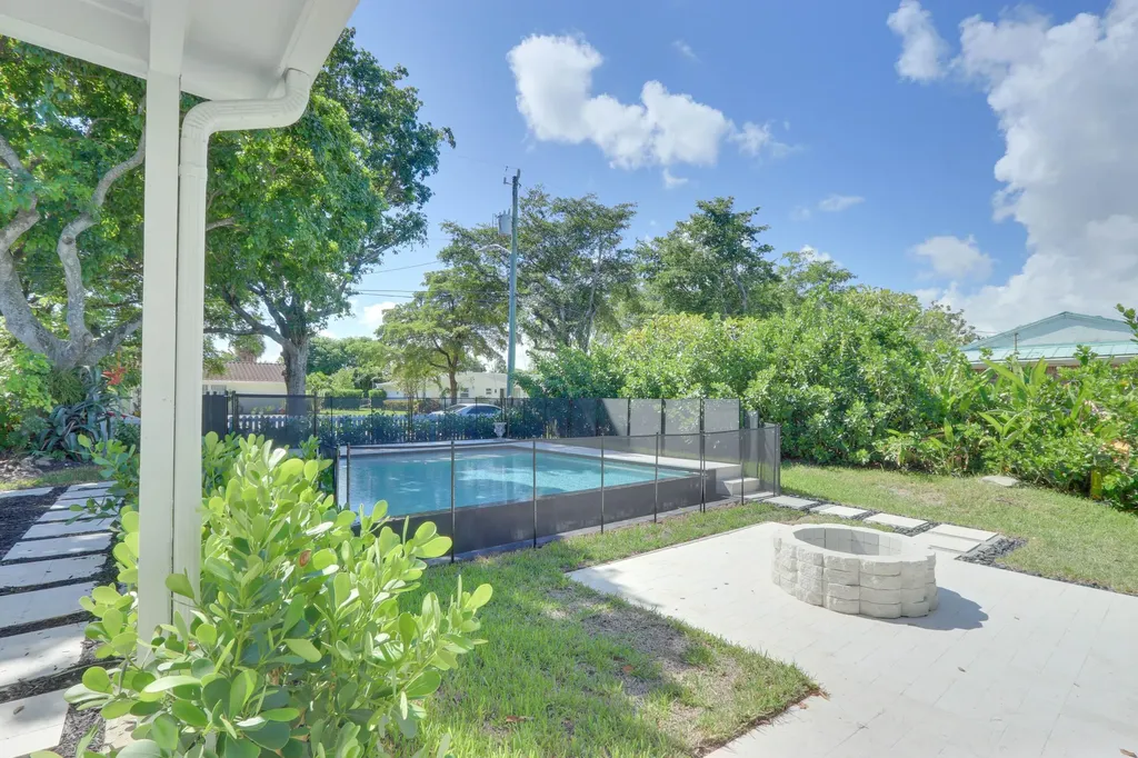 1808 N 17th Avenue Avenue N Lake Worth Beach FL 33460
