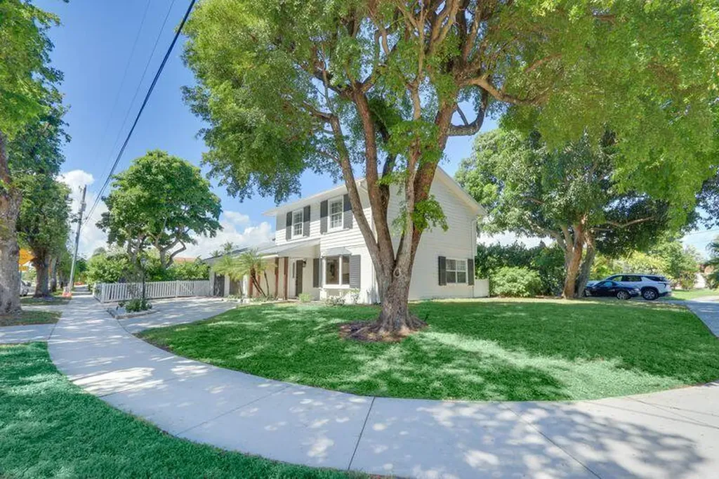 1808 N 17th Avenue Avenue N Lake Worth Beach FL 33460