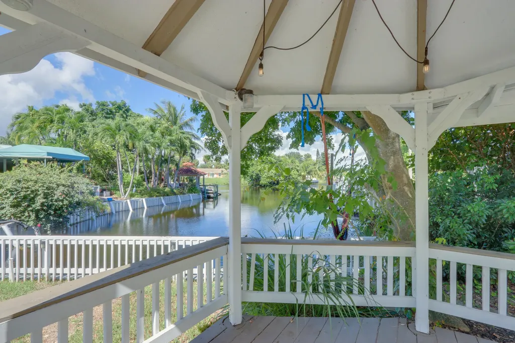 1808 N 17th Avenue Avenue N Lake Worth Beach FL 33460