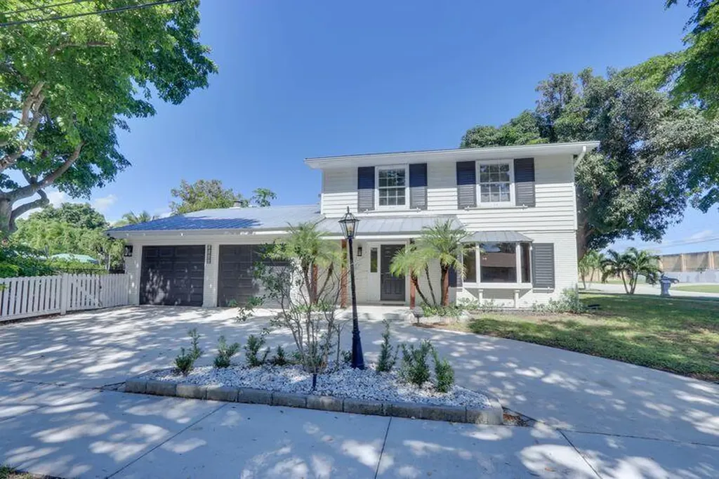 1808 N 17th Avenue Avenue N Lake Worth Beach FL 33460