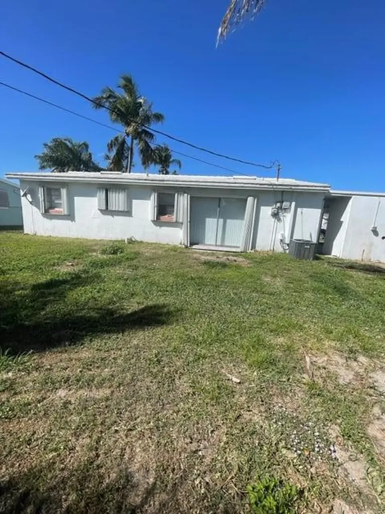 4370 S Mary Circle Palm Beach Gardens FL 33410