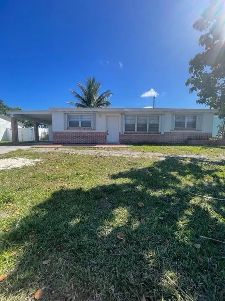4370 S Mary Circle Palm Beach Gardens FL 33410