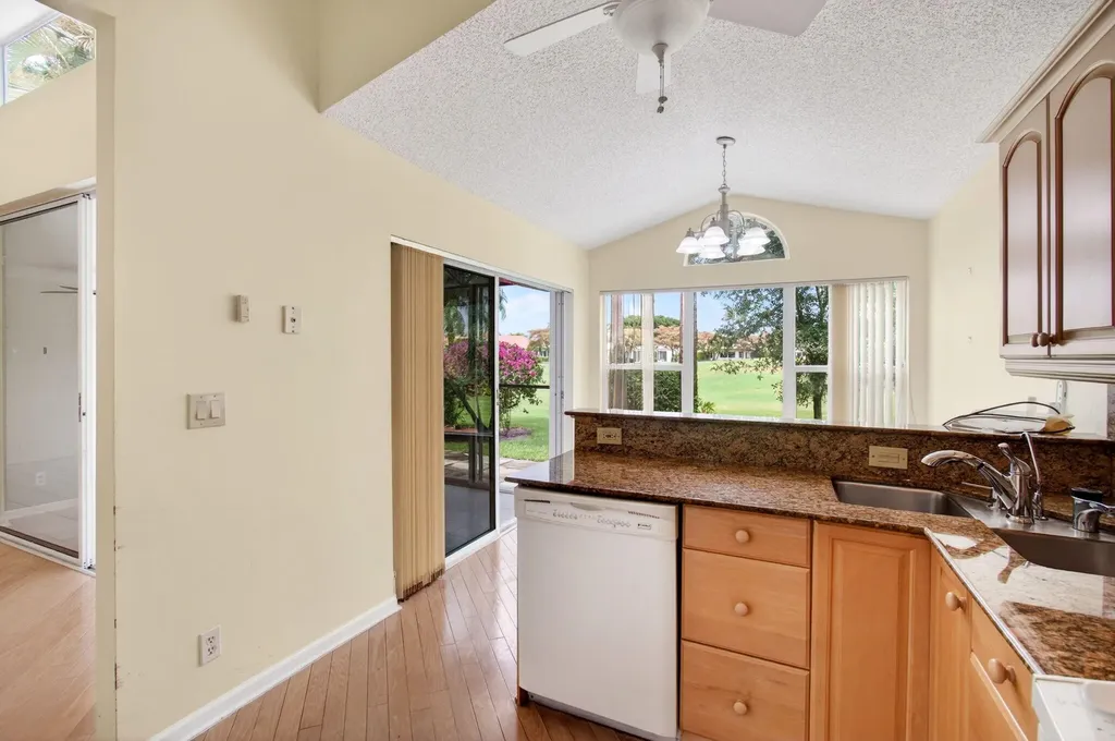 6071 Greenspointe Drive Boynton Beach FL 33437
