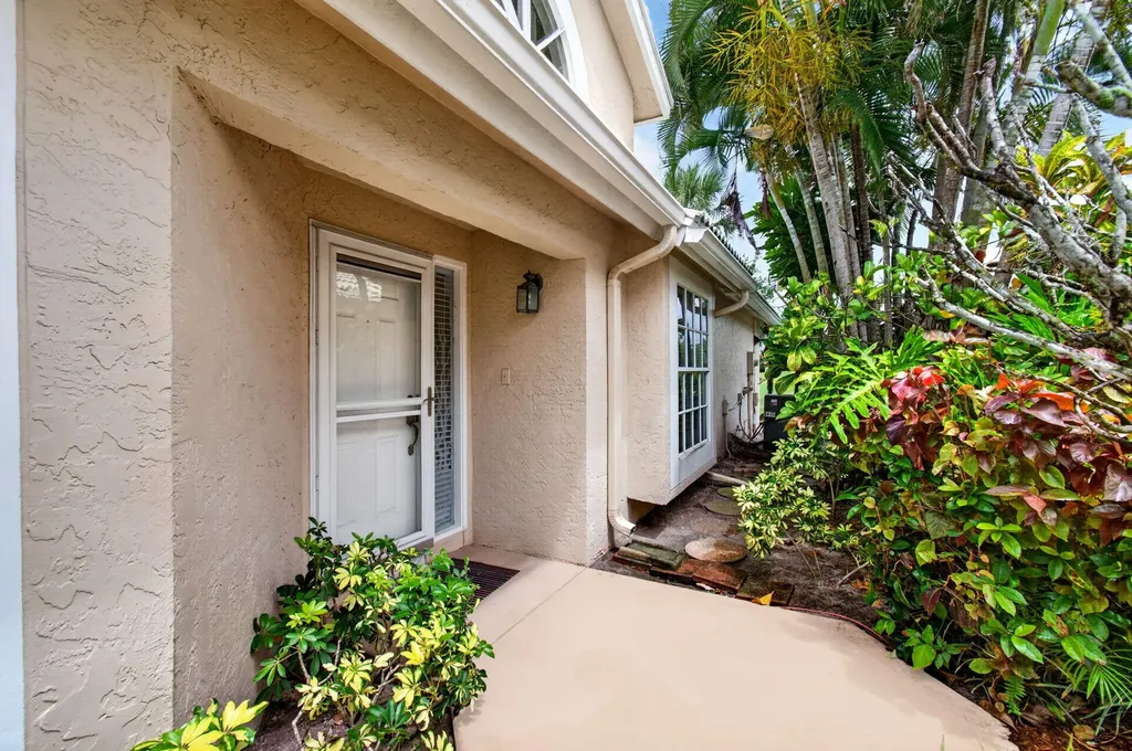 6071 Greenspointe Drive Boynton Beach FL 33437