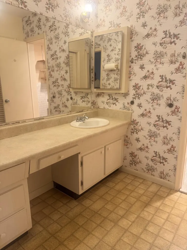 2381 Sunset Avenue Lake Worth Beach FL 33461