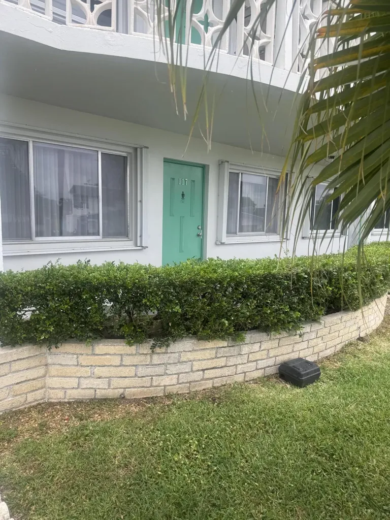 2381 Sunset Avenue Lake Worth Beach FL 33461
