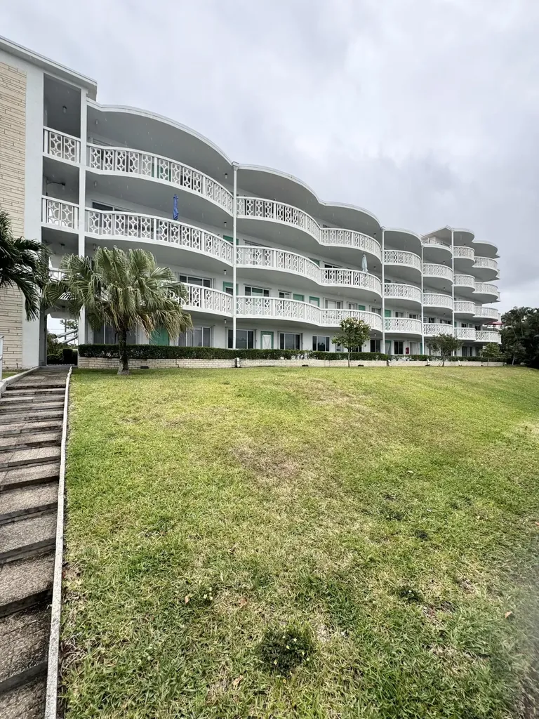 2381 Sunset Avenue Lake Worth Beach FL 33461