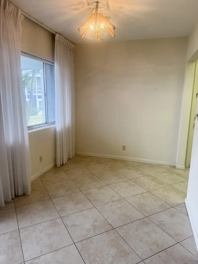 2381 Sunset Avenue Lake Worth Beach FL 33461