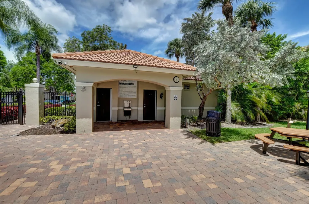 10253 N Serene Meadow Drive Drive N Boca Raton FL 33428