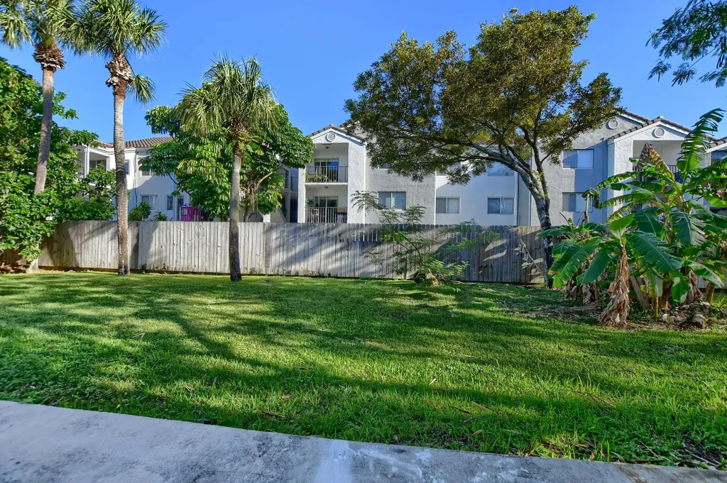 10253 N Serene Meadow Drive Drive N Boca Raton FL 33428