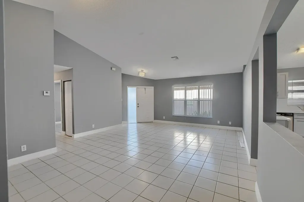 10253 N Serene Meadow Drive Drive N Boca Raton FL 33428