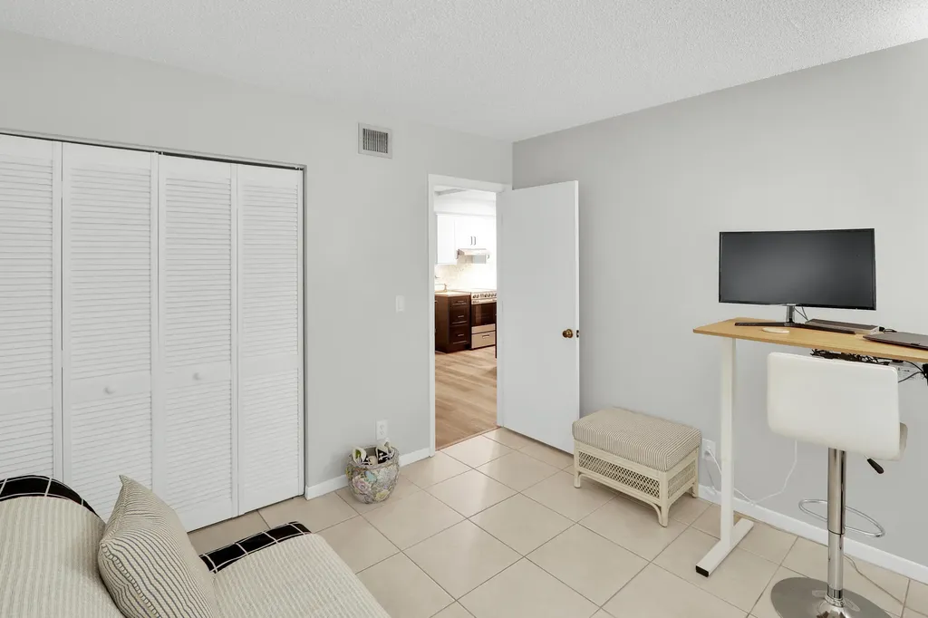 6392 Chasewood Drive Jupiter FL 33458