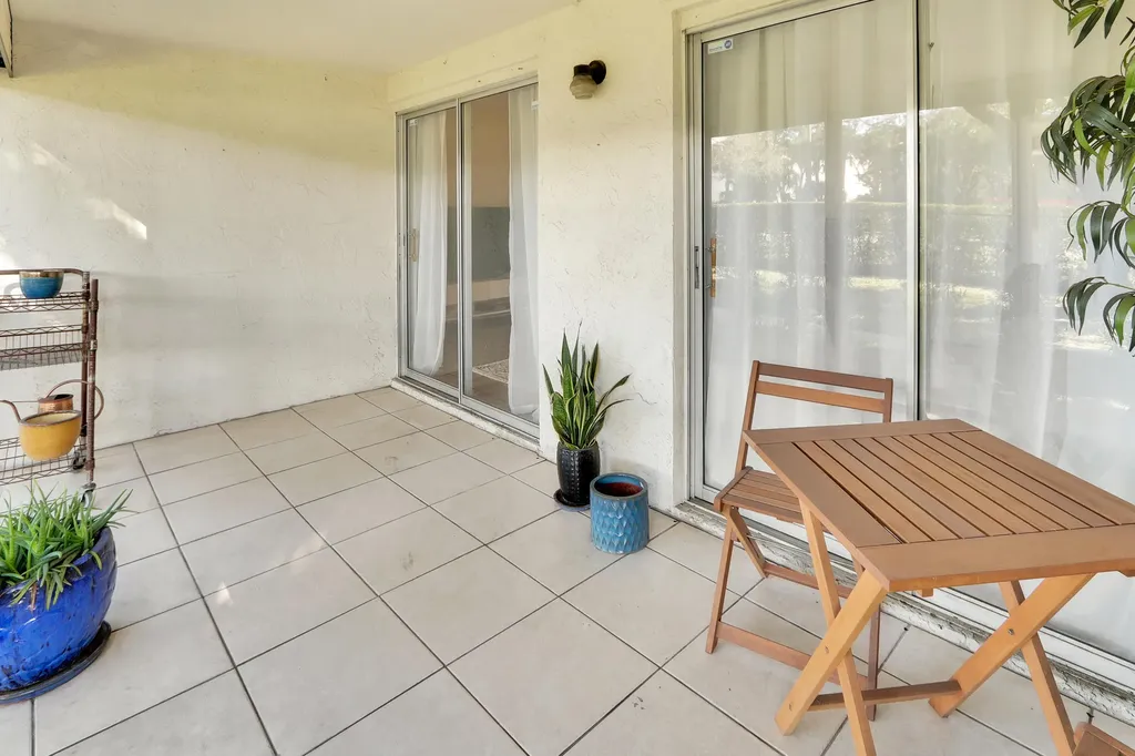 6392 Chasewood Drive Jupiter FL 33458