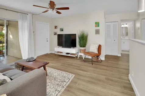 6392 Chasewood Drive Jupiter FL 33458