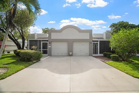 18900 Stewart Circle Boca Raton FL 33496