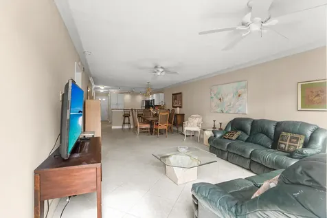 18900 Stewart Circle Boca Raton FL 33496