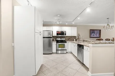 18900 Stewart Circle Boca Raton FL 33496