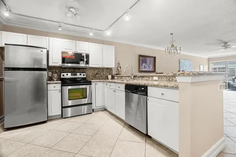 18900 Stewart Circle Boca Raton FL 33496