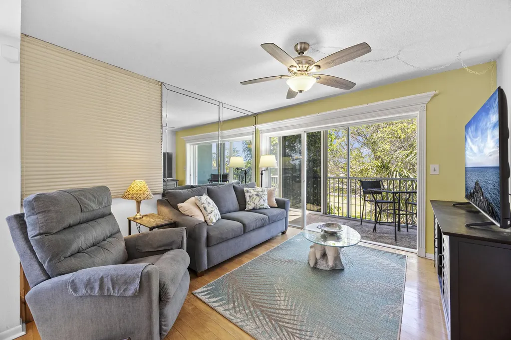 1820 New Palm Way Boynton Beach FL 33435
