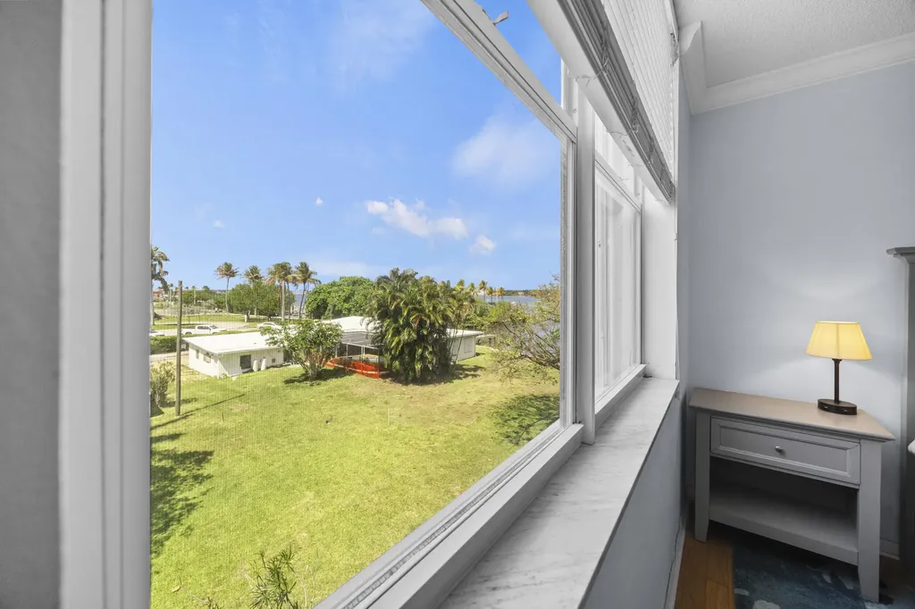 1820 New Palm Way Boynton Beach FL 33435