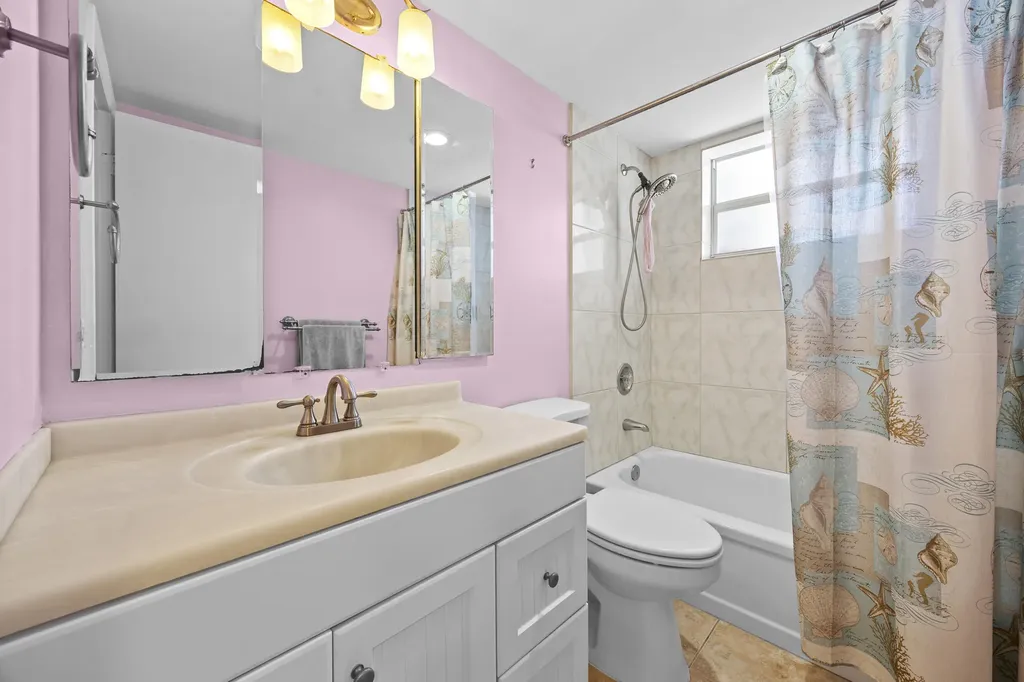 1820 New Palm Way Boynton Beach FL 33435