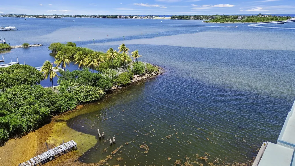 1820 New Palm Way Boynton Beach FL 33435