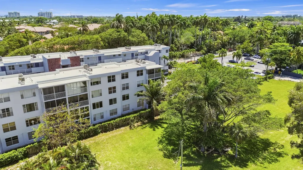 1820 New Palm Way Boynton Beach FL 33435