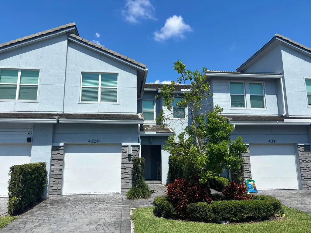 4329 Veleiros Avenue Deerfield Beach FL 33064