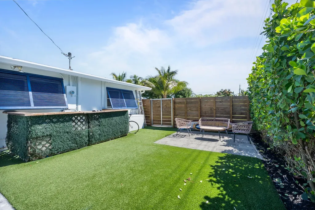 549 Fairwind Drive North Palm Beach FL 33408
