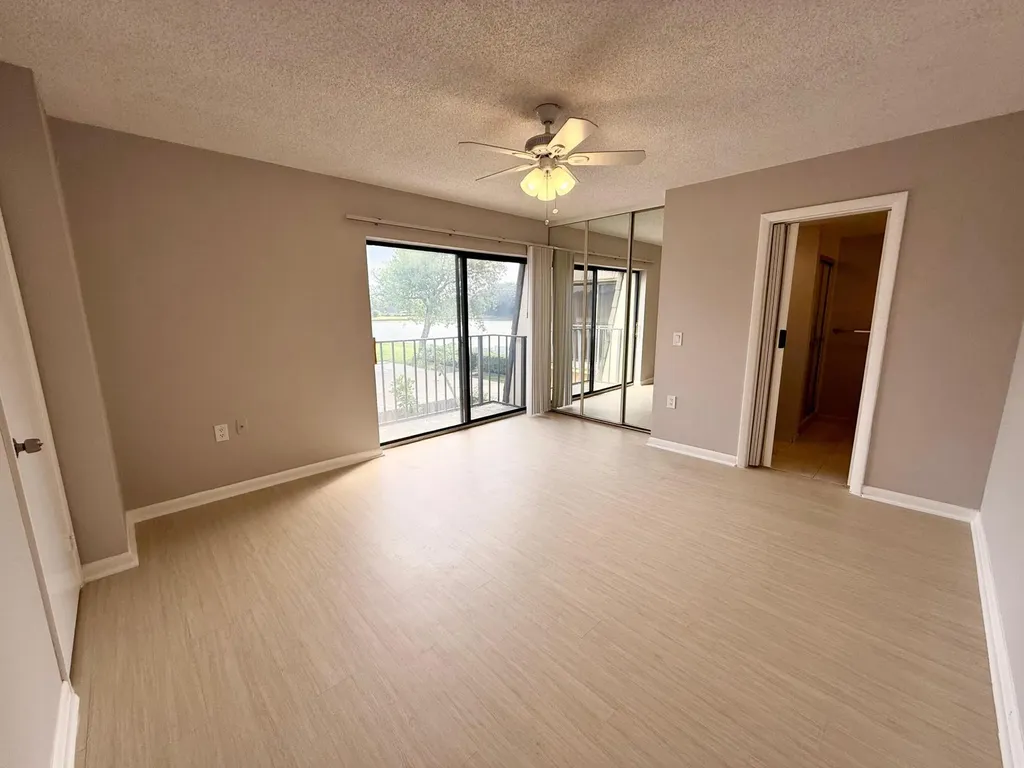 3217 32nd Way West Palm Beach FL 33407